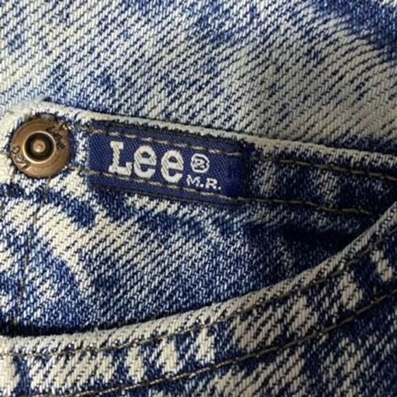 Lee's Blue Distressed Light Wash Cut-out Jean Shorts - Picture 7 of 7